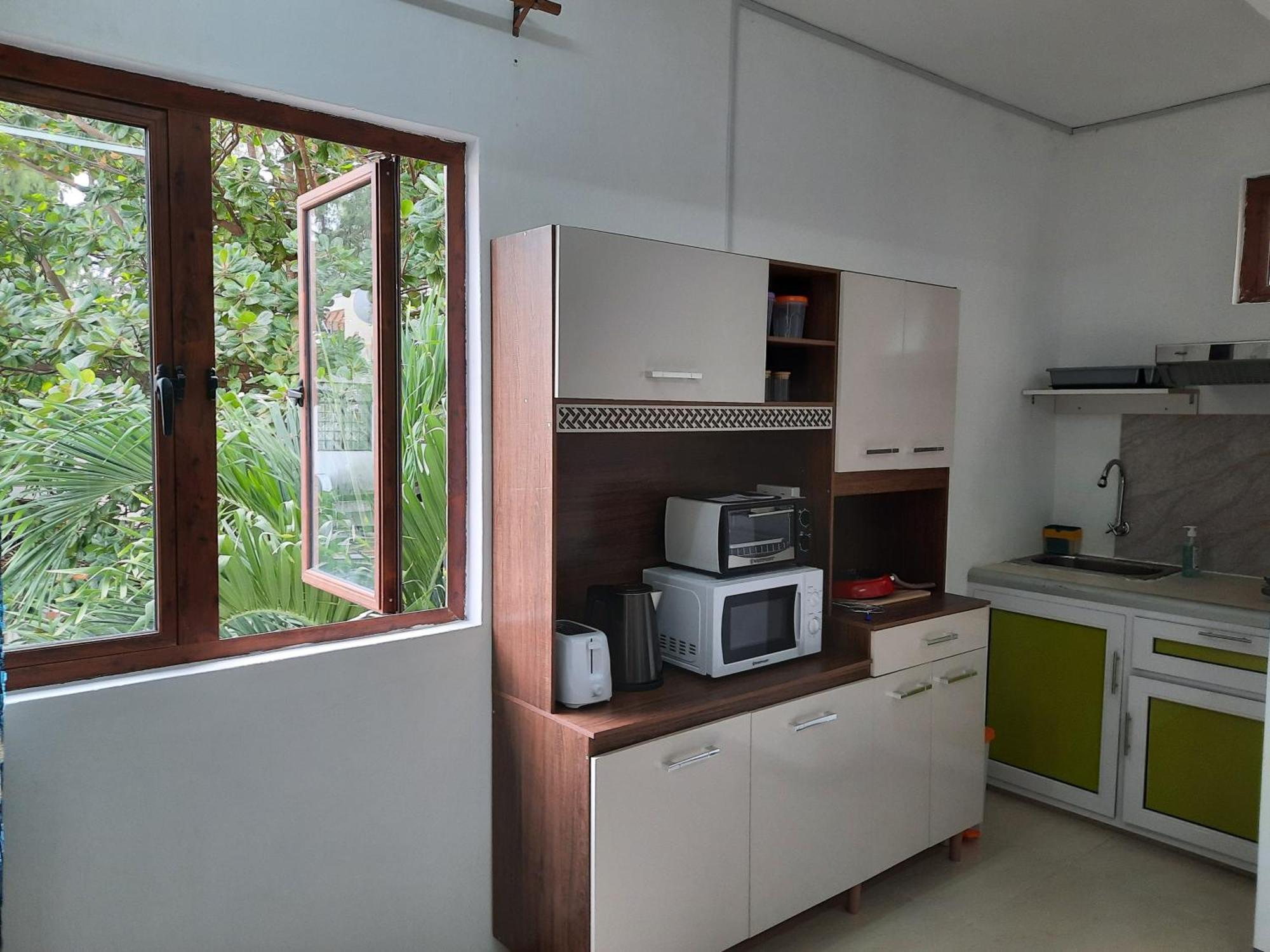 Jasmin Apartments Flic En Flac Exterior photo